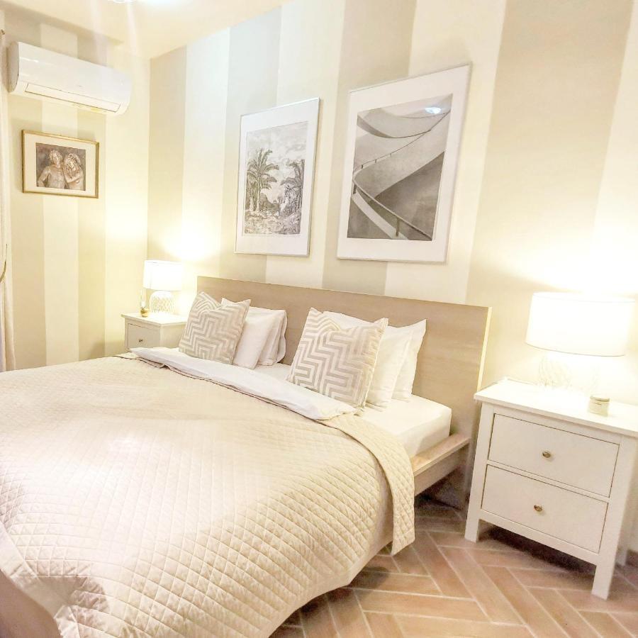 Bellevue Apartment With Ac & Heating & Terrace Budapest Bagian luar foto